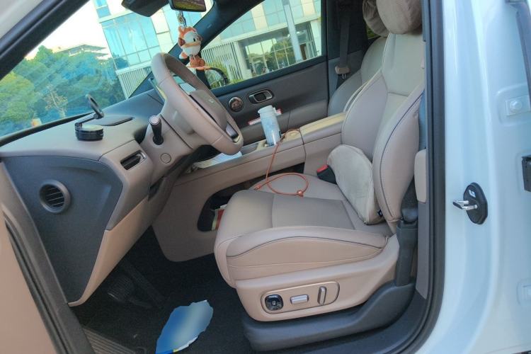Used Li Auto i6 2025 Model Two-Wheel-Drive Standard Type Left Front Seat