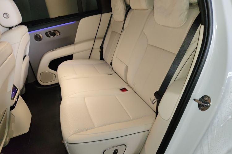 Used Li Auto i6 2025 Model Four-Wheel-Drive Standard Type Left Rear Seat