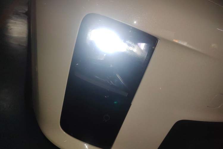 Used Li Auto i6 2025 Model Two-Wheel-Drive Standard Type Right Front Headlight