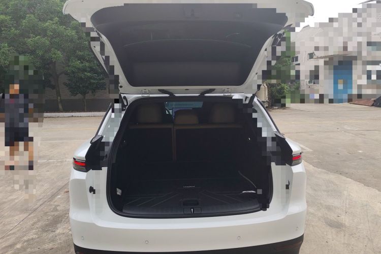 Used Li Auto i6 2025 Model Two-Wheel-Drive Standard Type Trunk