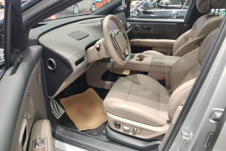 Used Li Auto i6 2025 Model Two-Wheel-Drive Standard Type Driver Seat