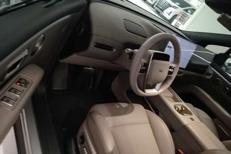 Used Li Auto i6 2025 Model Two-Wheel-Drive Standard Type Driver Seat