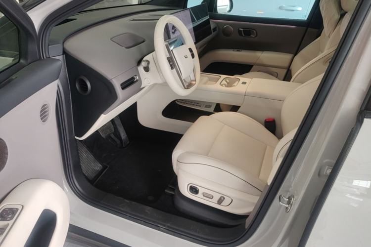 Used Li Auto i6 2025 Model Two-Wheel-Drive Standard Type Driver Seat