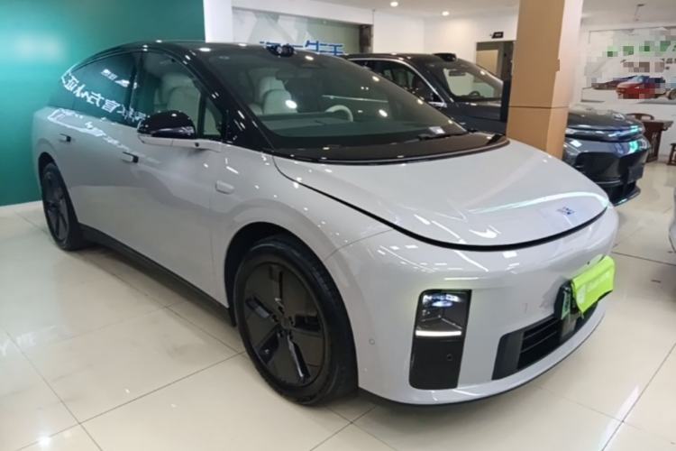 Used Li Auto i6 2025 Model Two-Wheel-Drive Standard Type Exterior 1