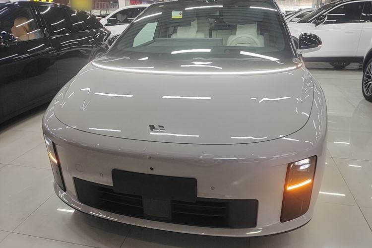 Used Li Auto i6 2025 Model Two-Wheel-Drive Standard Type Front
