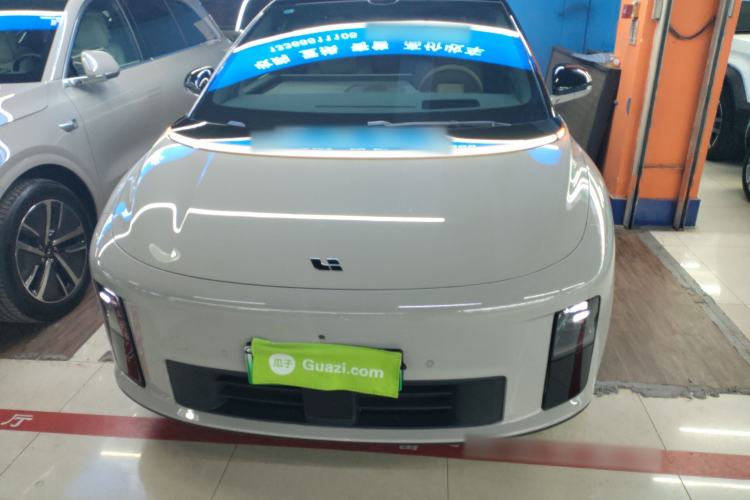 Used Li Auto i6 2025 Model Two-Wheel-Drive Standard Type Front