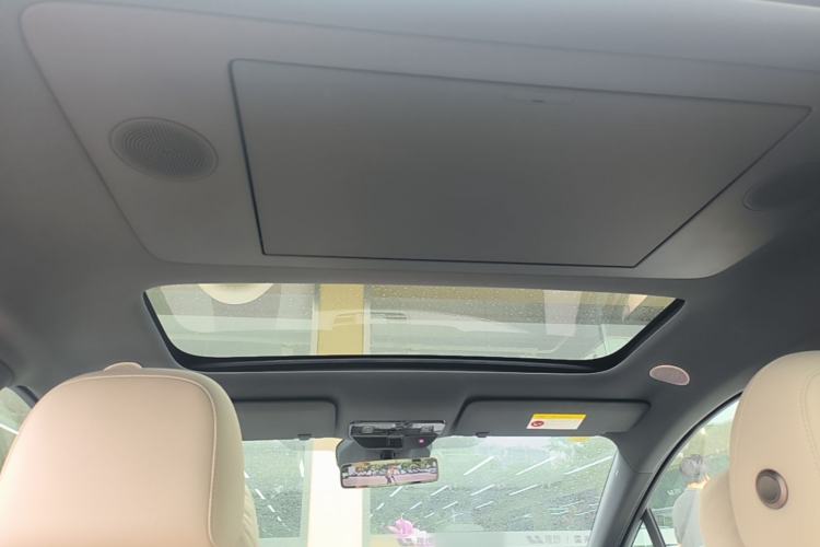 Used Li Auto i6 2025 Model Four-Wheel-Drive Standard Type Headliner