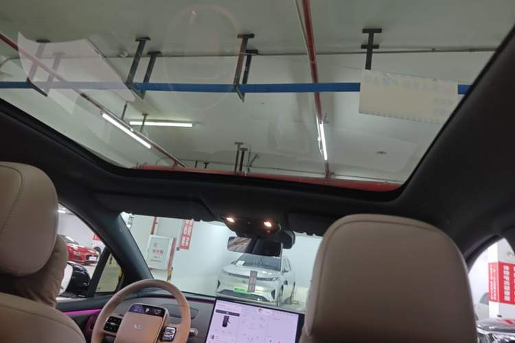 Used Li Auto i6 2025 Model Two-Wheel-Drive Standard Type Headliner