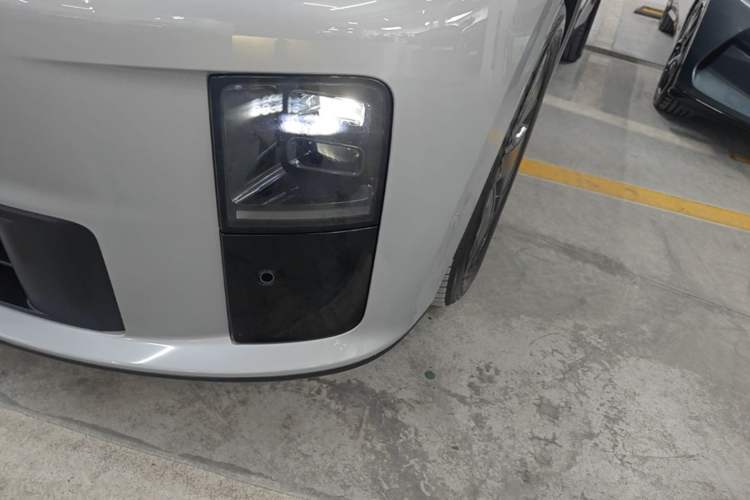 Used Li Auto i6 2025 Model Two-Wheel-Drive Standard Type Left Front Headlight