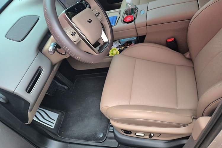 Used Li Auto i6 2025 Model Two-Wheel-Drive Standard Type Left Front Seat