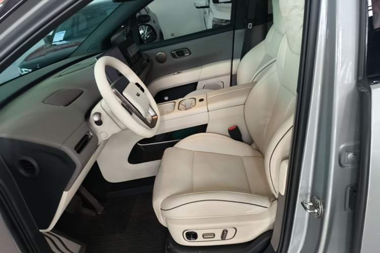 Used Li Auto i6 2025 Model Two-Wheel-Drive Standard Type Left Front Seat