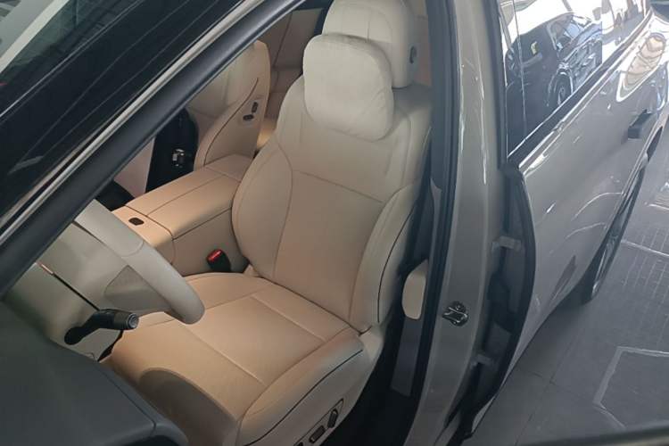 Used Li Auto i6 2025 Model Two-Wheel-Drive Standard Type Left Front Seat