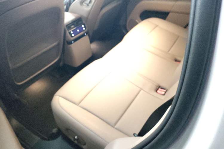Used Li Auto i6 2025 Model Two-Wheel-Drive Standard Type Left Rear Seat