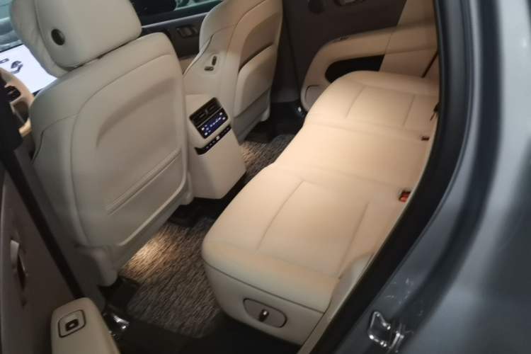 Used Li Auto i6 2025 Model Two-Wheel-Drive Standard Type Left Rear Seat