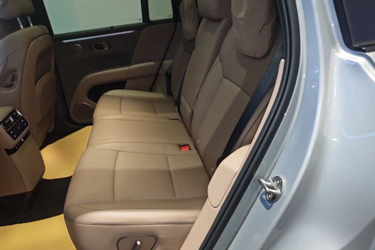 Used Li Auto i6 2025 Model Two-Wheel-Drive Standard Type Left Rear Seat