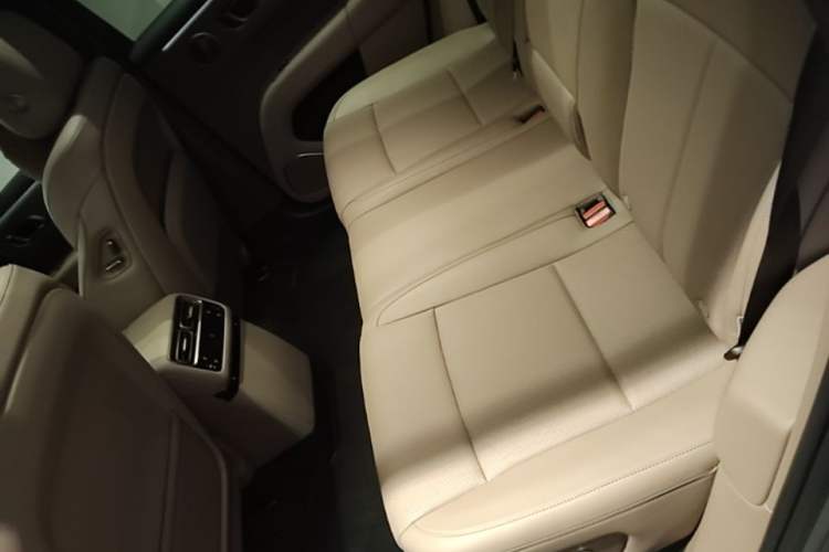 Used Li Auto i6 2025 Model Two-Wheel-Drive Standard Type Left Rear Seat