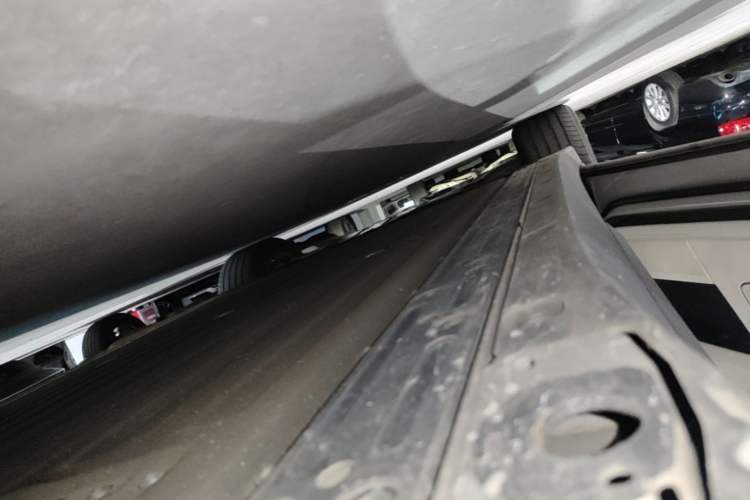 Used Li Auto i6 2025 Model Two-Wheel-Drive Standard Type Left Side Sill