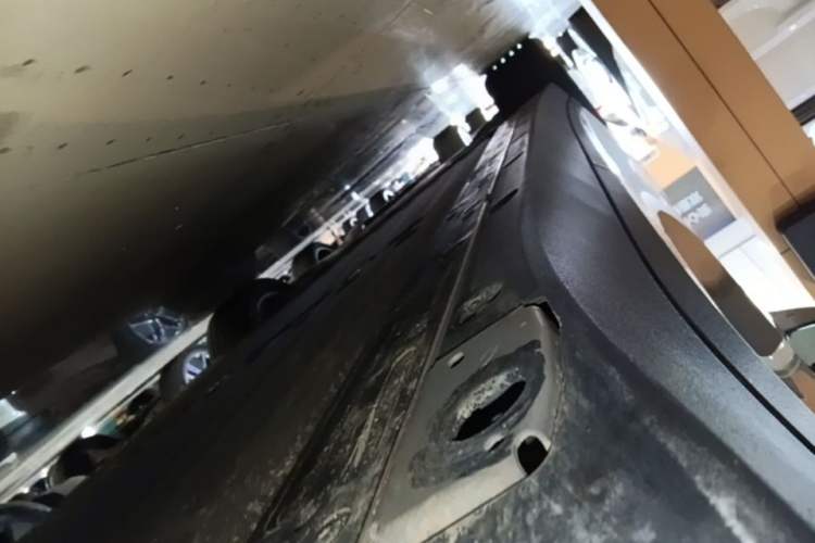 Used Li Auto i6 2025 Model Two-Wheel-Drive Standard Type Left Side Sill
