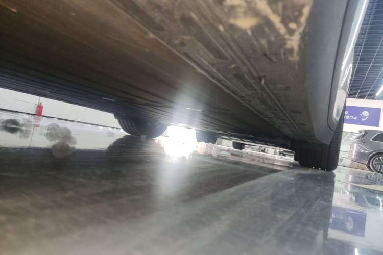 Used Li Auto i6 2025 Model Two-Wheel-Drive Standard Type Left Side Sill