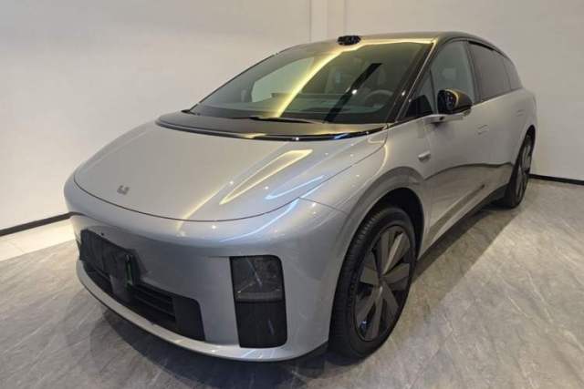 Used Li Auto i6 2025 Model Two-Wheel-Drive Standard Type