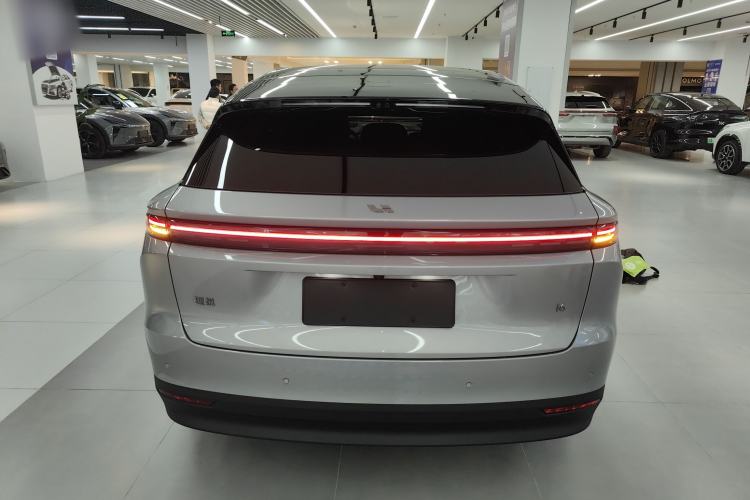 Used Li Auto i6  Rear