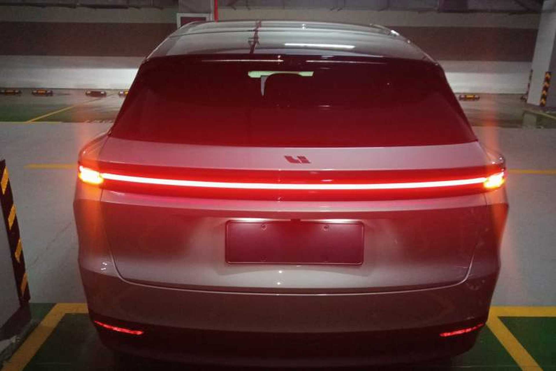 Used Li Auto i6 2025 Model Four-Wheel-Drive Standard Type Rear