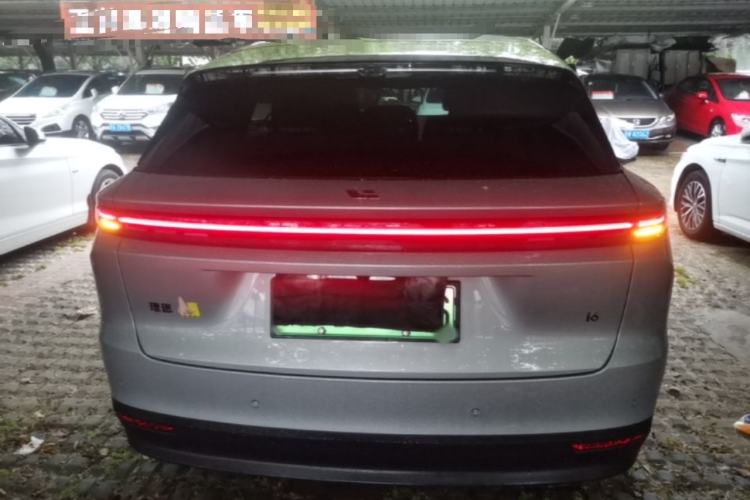Used Li Auto i6 2025 Model Four-Wheel-Drive Standard Type Rear