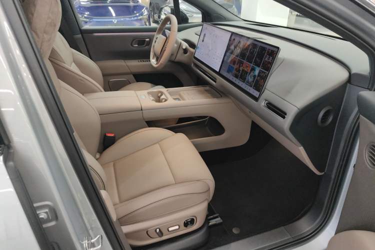 Used Li Auto i6  Right Front Seat