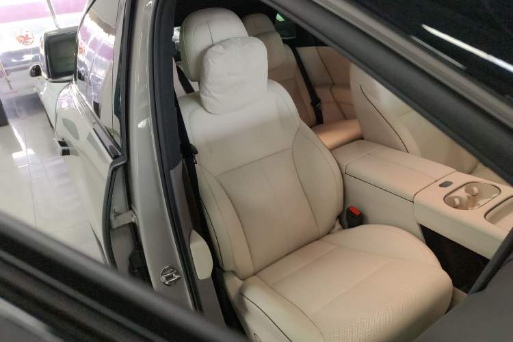 Used Li Auto i6 2025 Model Two-Wheel-Drive Standard Type Right Front Seat