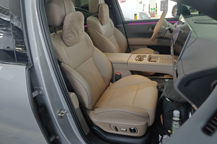 Used Li Auto i6 2025 Model Two-Wheel-Drive Standard Type Right Front Seat