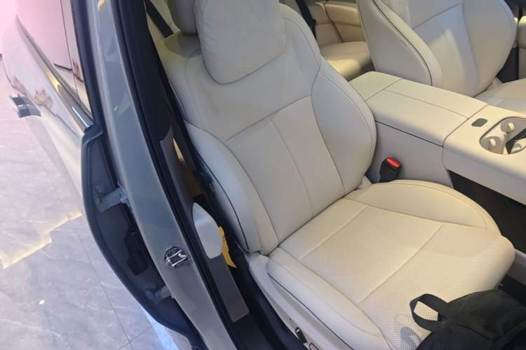 Used Li Auto i6 2025 Model Two-Wheel-Drive Standard Type Right Front Seat