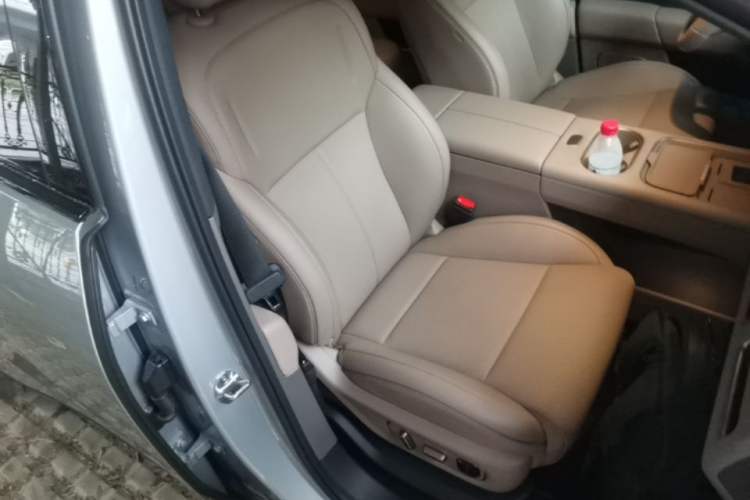 Used Li Auto i6 2025 Model Four-Wheel-Drive Standard Type Right Front Seat