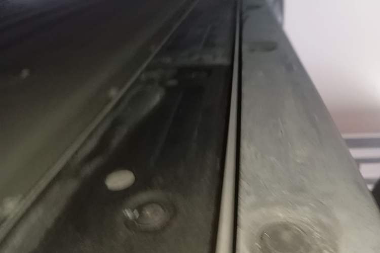 Used Li Auto i6 2025 Model Four-Wheel-Drive Standard Type Right Side Sill