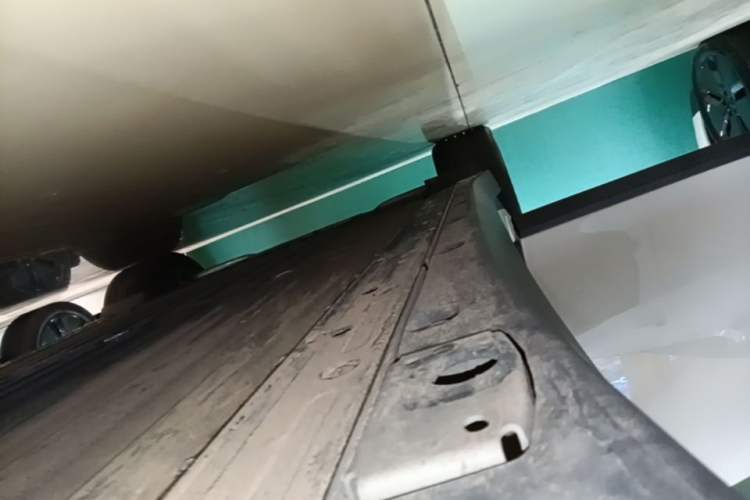 Used Li Auto i6 2025 Model Two-Wheel-Drive Standard Type Right Side Sill