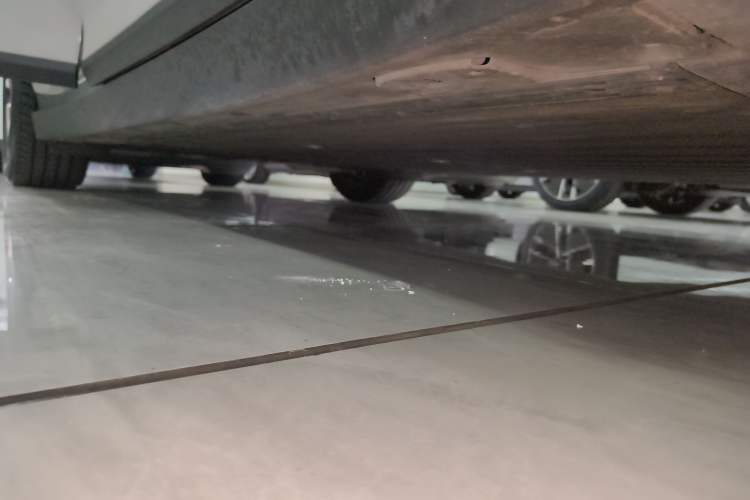 Used Li Auto i6 2025 Model Two-Wheel-Drive Standard Type Right Side Sill