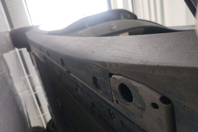 Used Li Auto i6 2025 Model Two-Wheel-Drive Standard Type Right Side Sill