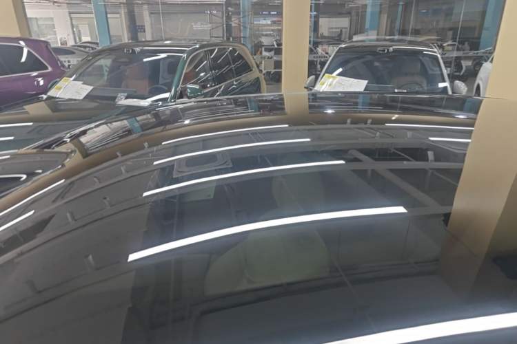 Used Li Auto i6 2025 Model Two-Wheel-Drive Standard Type Roof