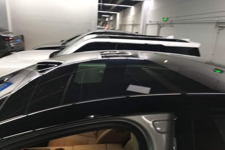 Used Li Auto i6 2025 Model Four-Wheel-Drive Standard Type Roof