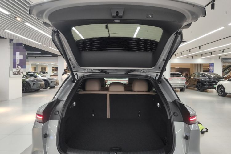 Used Li Auto i6  Trunk