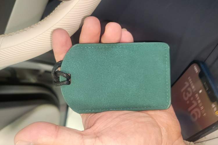 Used Li Auto i6 2025 Model Two-Wheel-Drive Standard Type Vehicle Key