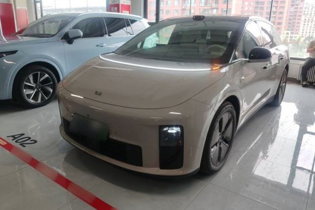 Used Li Auto i6 2025 Model Two-Wheel-Drive Standard Type