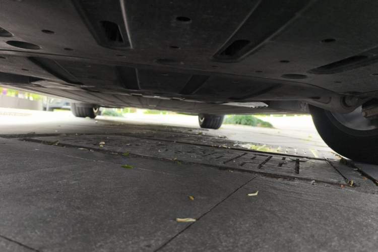 Used Li Auto i6 2025 Model Two-Wheel-Drive Standard Type Chassis Front