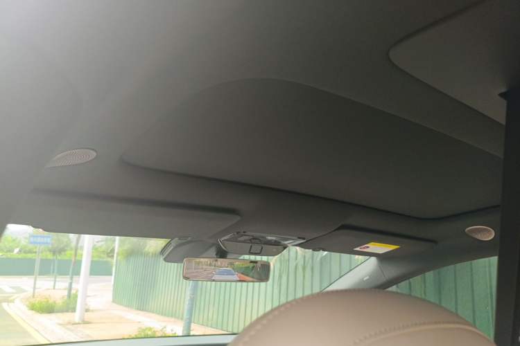 Used Li Auto i6 2025 Model Four-Wheel-Drive Standard Type Headliner