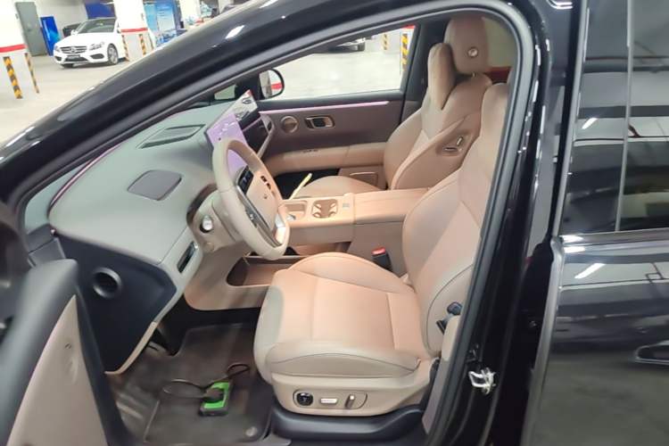 Used Li Auto i6 2025 Model Four-Wheel-Drive Standard Type Left Front Seat