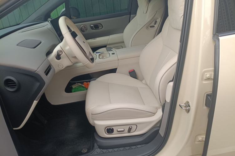 Used Li Auto i6 2025 Model Four-Wheel-Drive Standard Type Left Front Seat