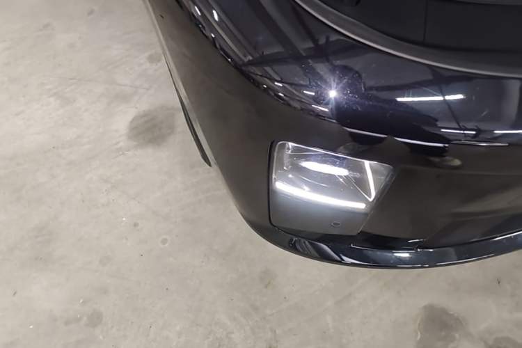 Used Li Auto i6 2025 Model Four-Wheel-Drive Standard Type Right Front Headlight