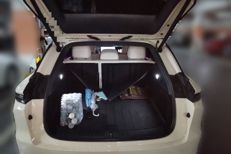 Used Li Auto i6 2025 Model Two-Wheel-Drive Standard Type Trunk