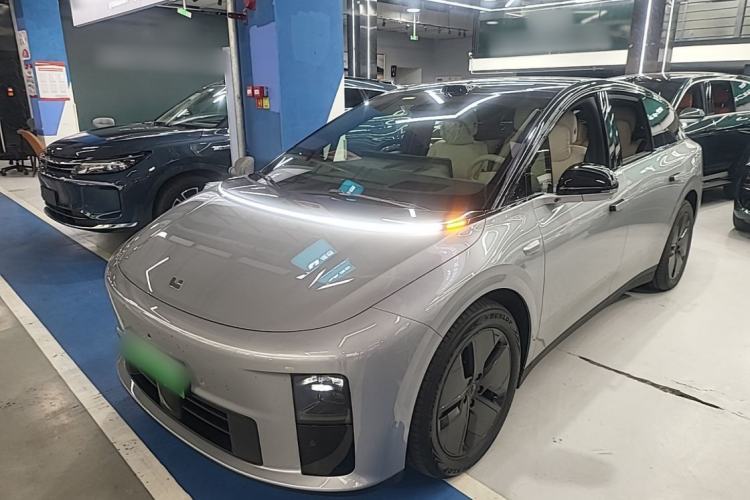 Used Li Auto i6 2025 Model Two-Wheel-Drive Standard Type Guazi used car, China used car export, Used car for sale, Used  cars, Cheapest cars for sale