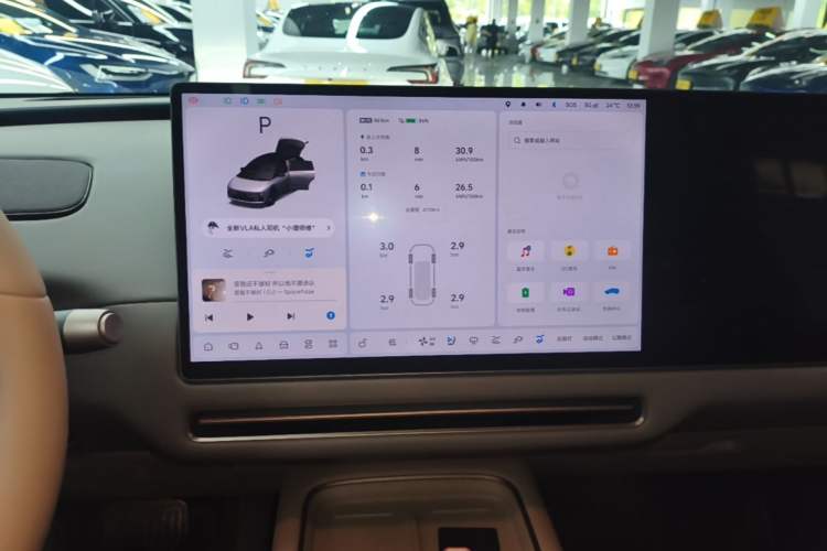 Used Li Auto i6 2025 Model Four-Wheel-Drive Standard Type Audio And AC Panel