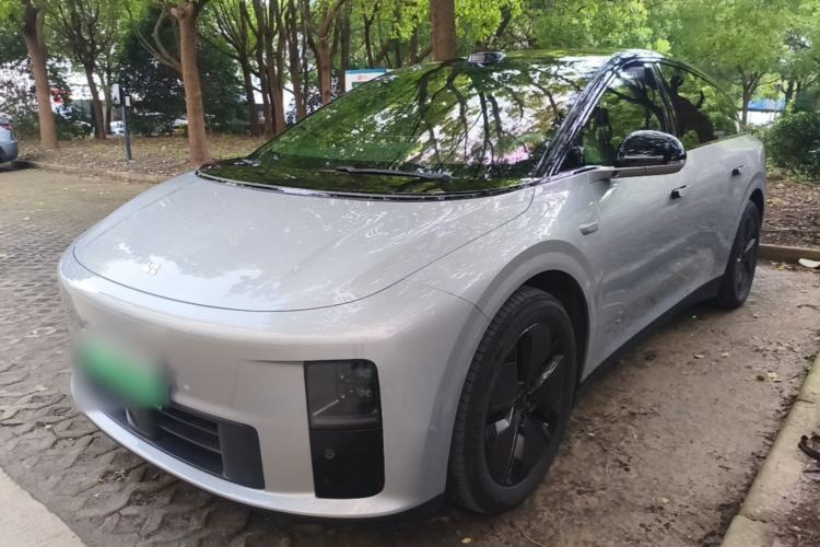 Li Auto i6 2025 Model Two-Wheel-Drive Standard Type de segunda mano Guazi used car, China used car export, Used car for sale, Used cars, Cheapest cars for sale